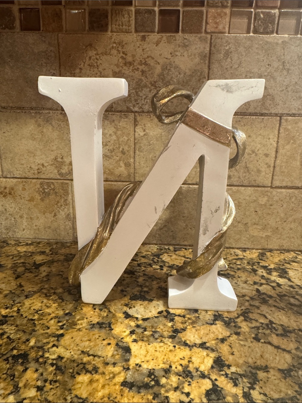 ‘N’ Bow Initial - Picture 6 of 7